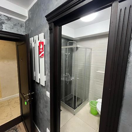 Grey Boutique Hotel Palas Iasi Esterno foto