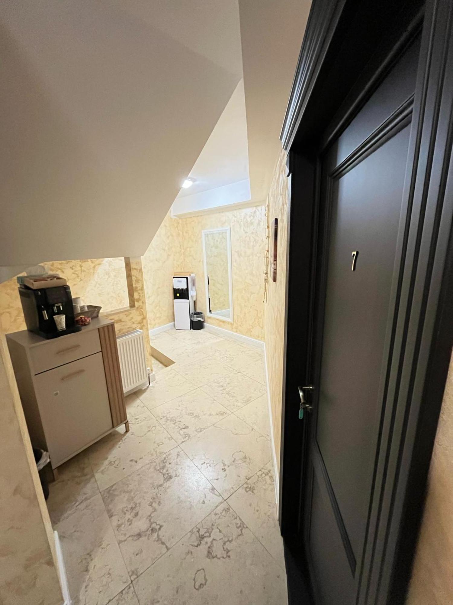 Grey Boutique Hotel Palas Iasi Esterno foto