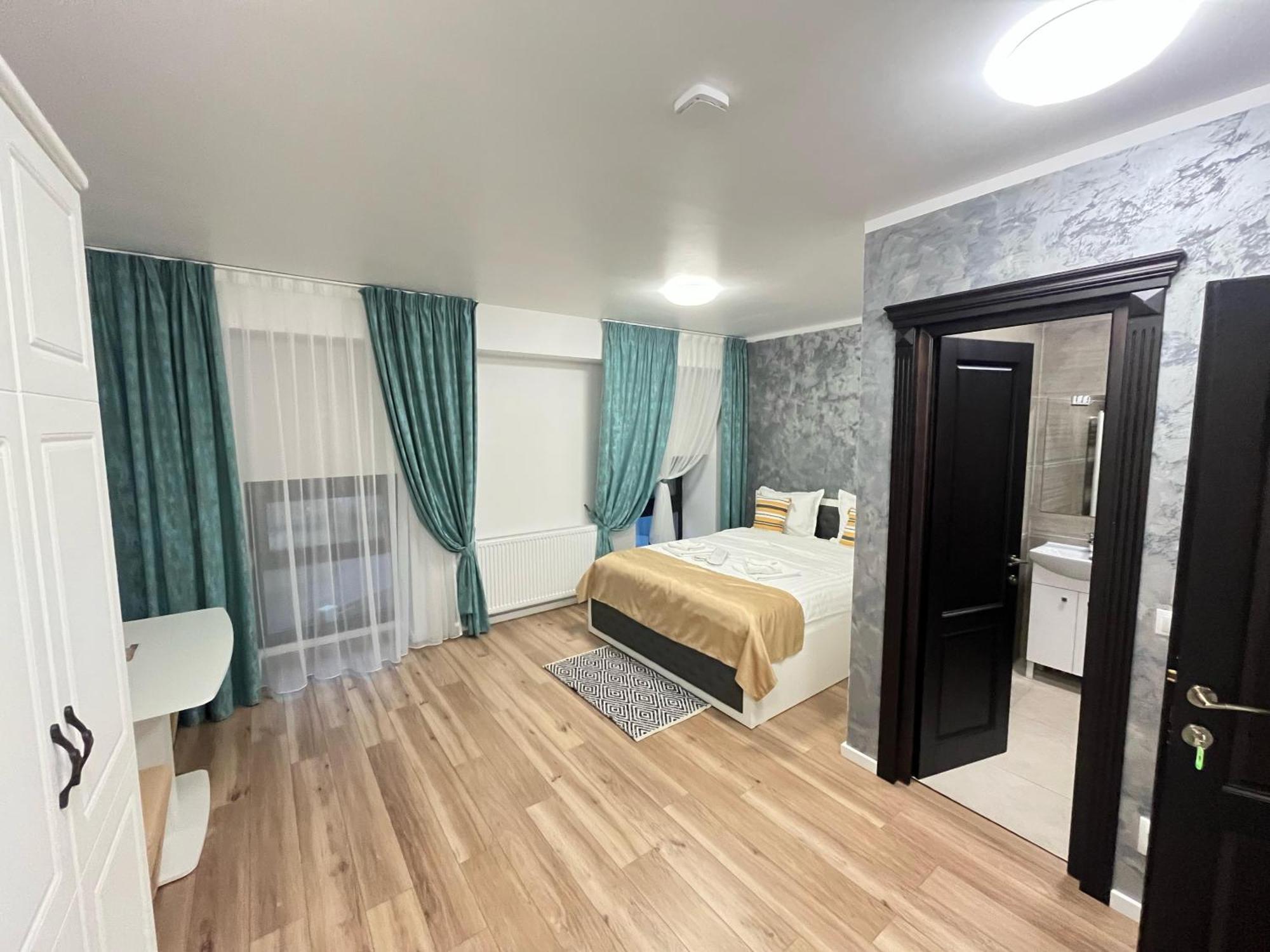 Grey Boutique Hotel Palas Iasi Esterno foto